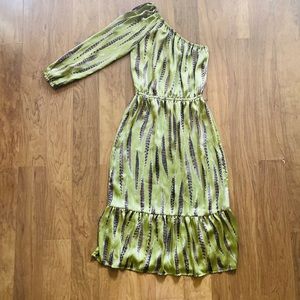 Michael kors long sleeve one shouldered dress